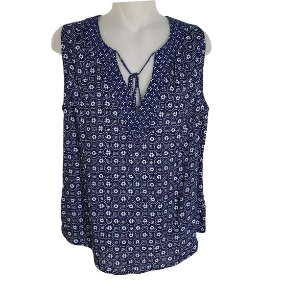 Old Navy Womens Tank Top Sz Small Printed Sleeveless Tile Blue V Tie Neck Rayon - Picture 1 of 9